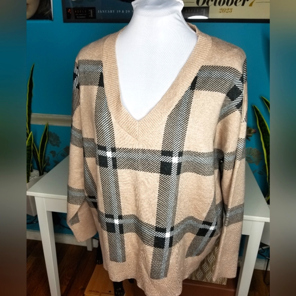 Max Studio Windowpane Sweater Camel & Black